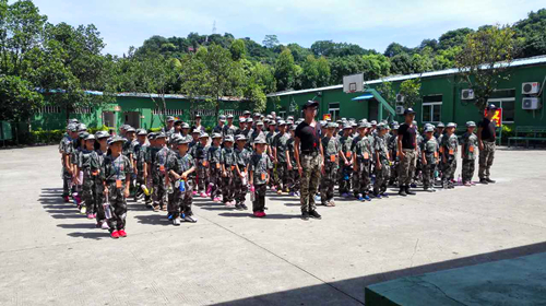 �����ٶ�����Ӫ-2021����С��Ӣ�ٶ���־����Ӫ