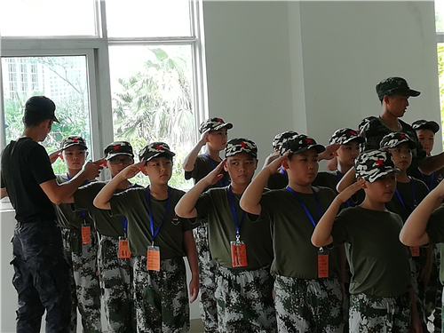 ����ѧ������Ӫ����ȥ���� ����С��ӢСսʿ����Ӫ����