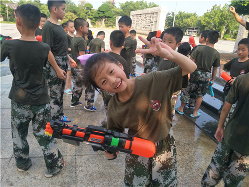 泉州学生夏令营哪里比较好 泉州小精英军事特训营