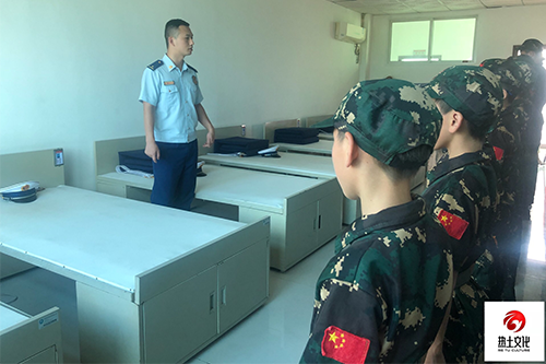 �ϲ�����ʽ����Ӫ����