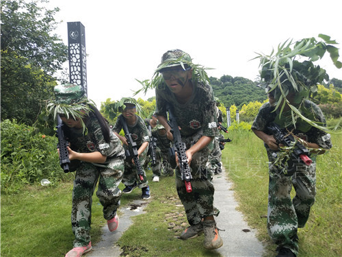 南昌学生军事夏令营报名