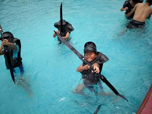 ����˼�����������ѵ��Ӫ����