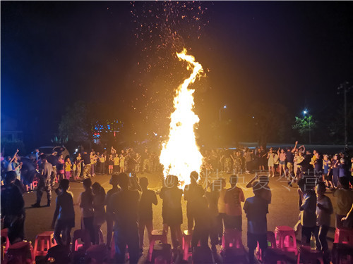 �ϲ���پ�����չ����Ӫ