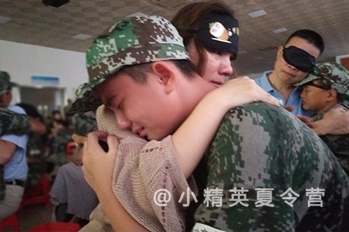 �ϲ���������¶�������Ӫ