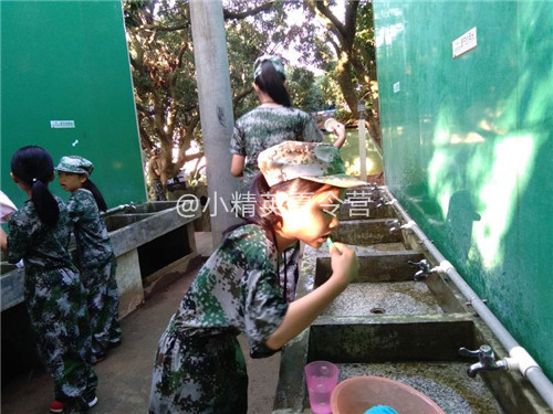 Ȫ��С��Ӣ����Ӫ